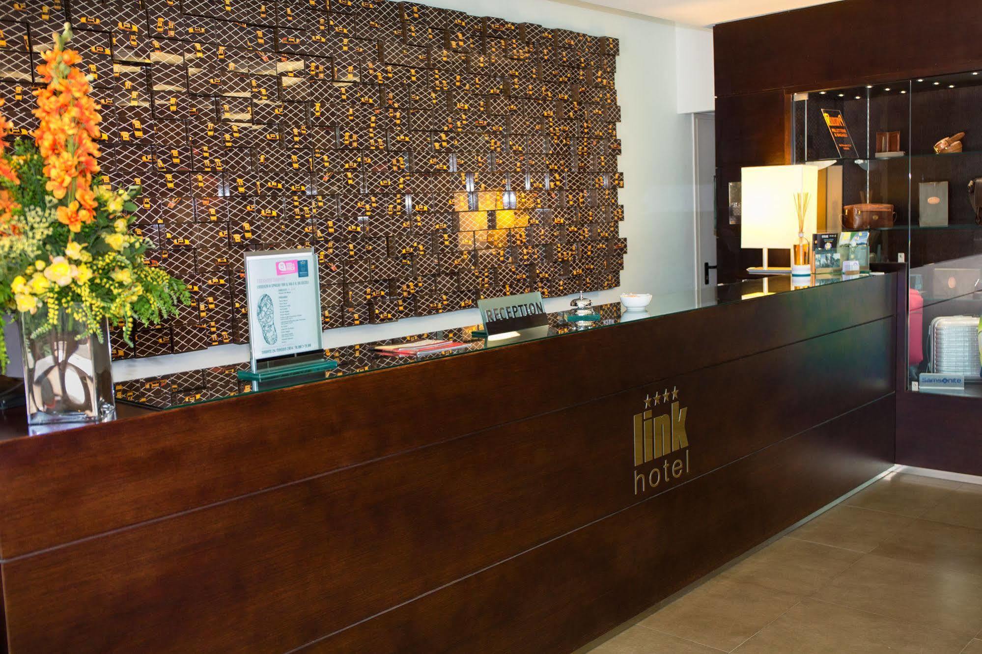 Link Hotel Cosenza Luaran gambar